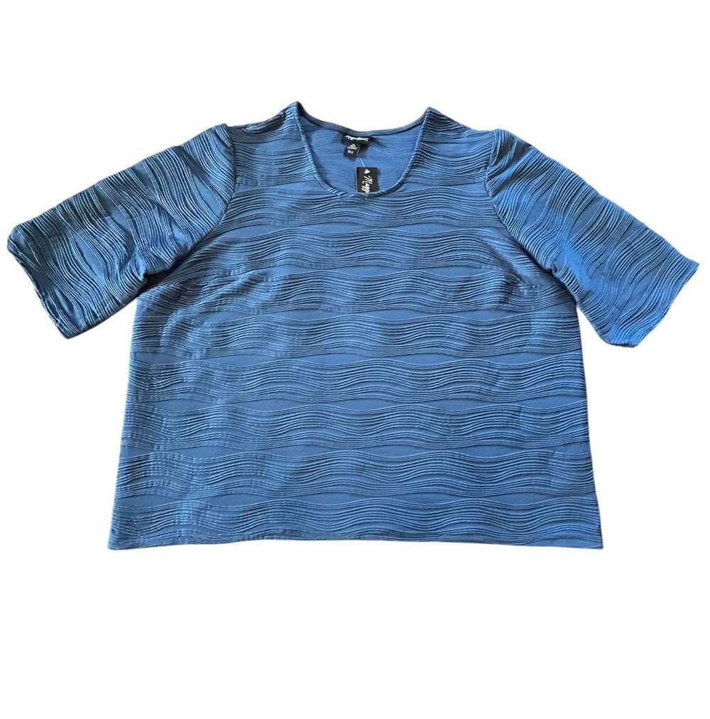 Maggie Barnes Blue Textured Wave Short Sleeve Plus Size Top 3X NWT